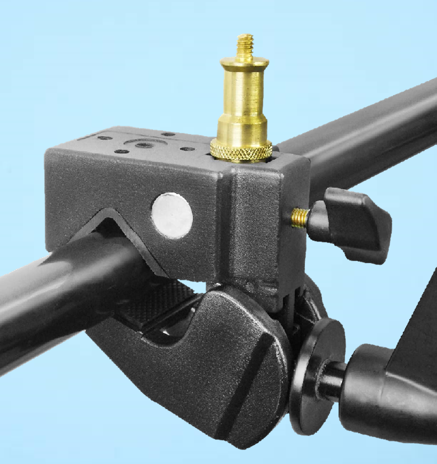 The vein viewer can be locked on the round tubes